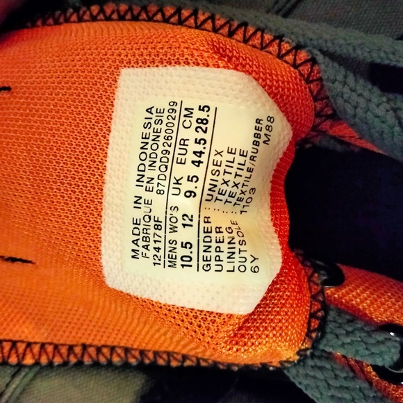 Converse All-Star Khaki Canvas Sz 10.5 preowned - Picture 2 of 15